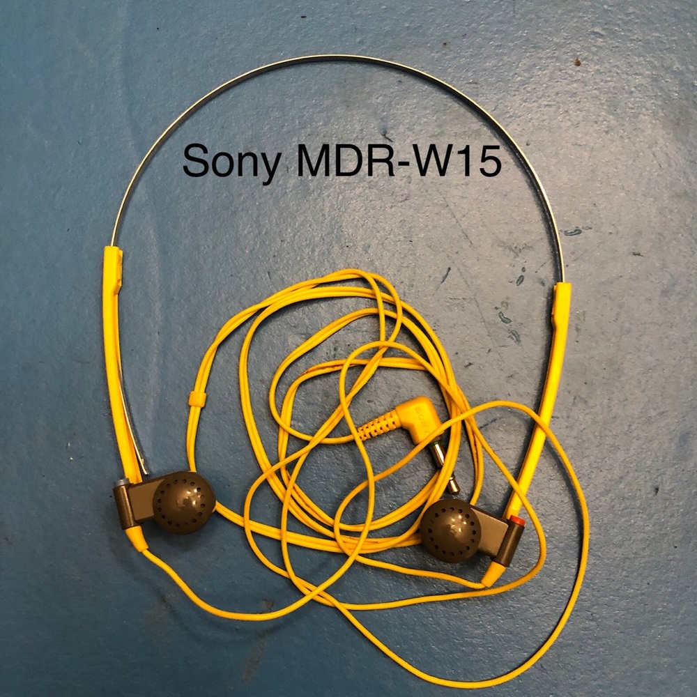 Sony Sports Wired Stereo Dynamic Headphones
Yellow (MDR-W15) -  vintage 1980’s